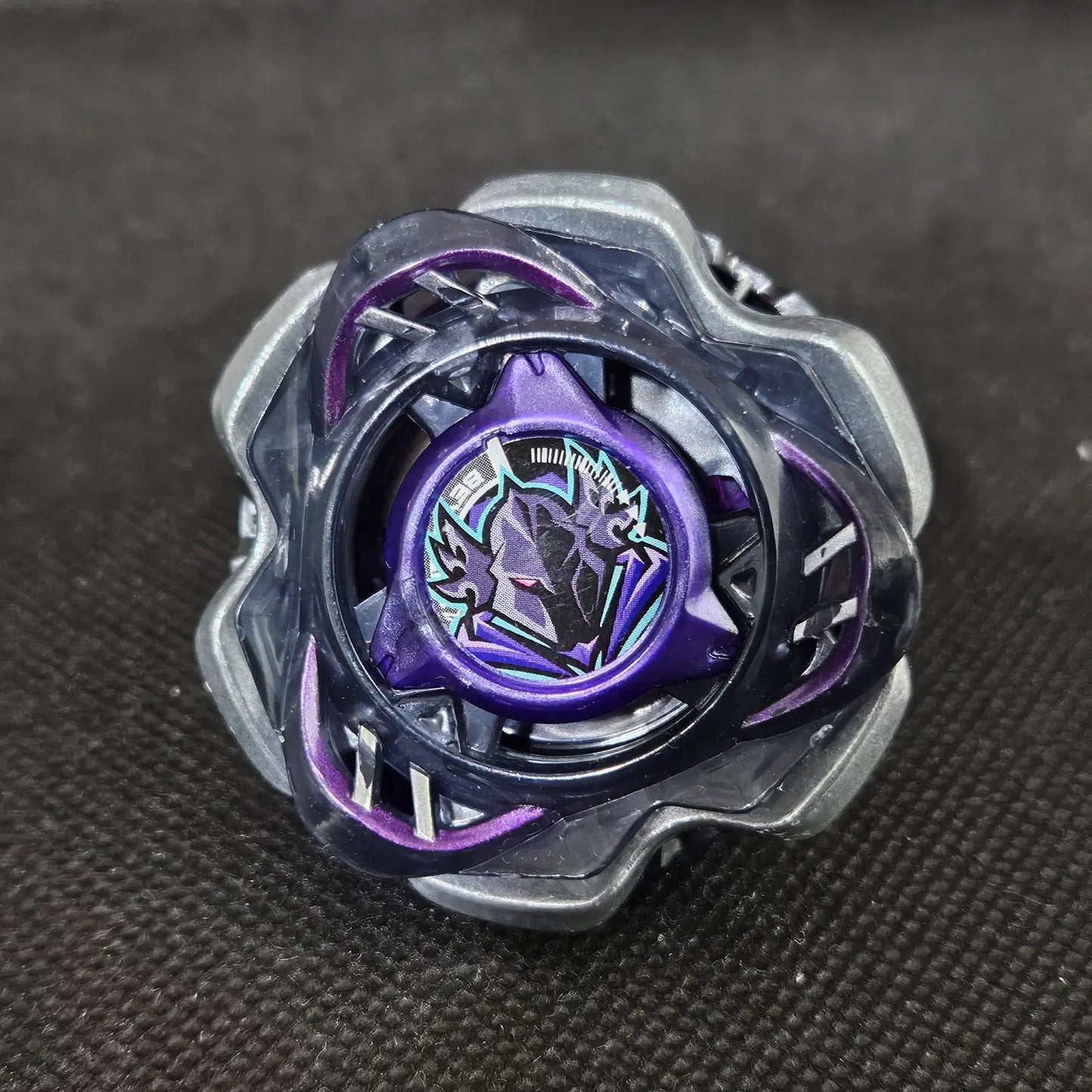 Beyblade X Perseus Dark B6-80W
